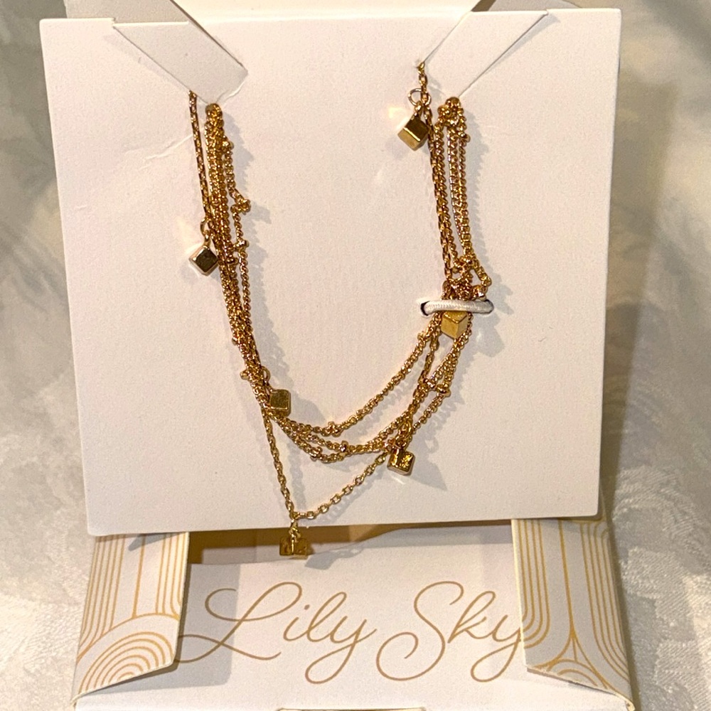 LILY SKY
Sydney Duo Bracelet Set....Gold beads and cubes